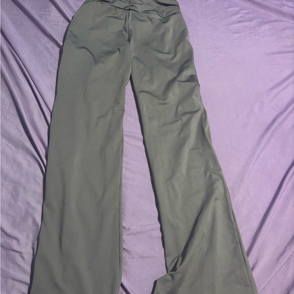 Women's Wide-Leg Pants